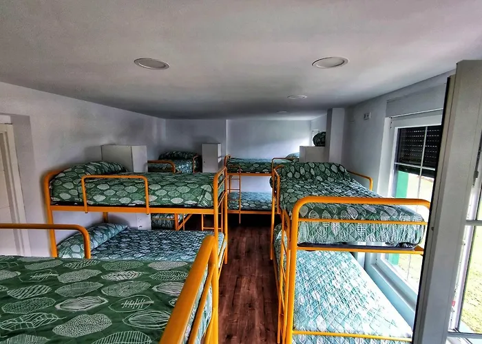 Auberge de jeunesse De Santullan *